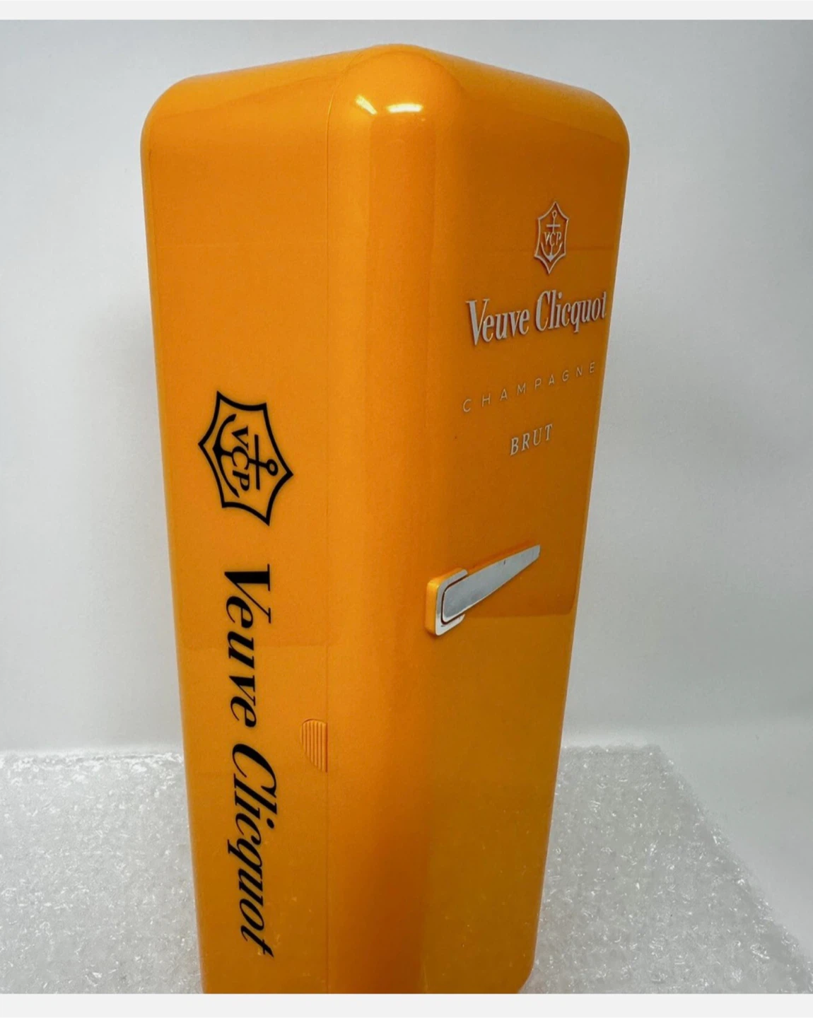 Veuve Clicquot Champagne Brut Fridge Cooler - photo 2