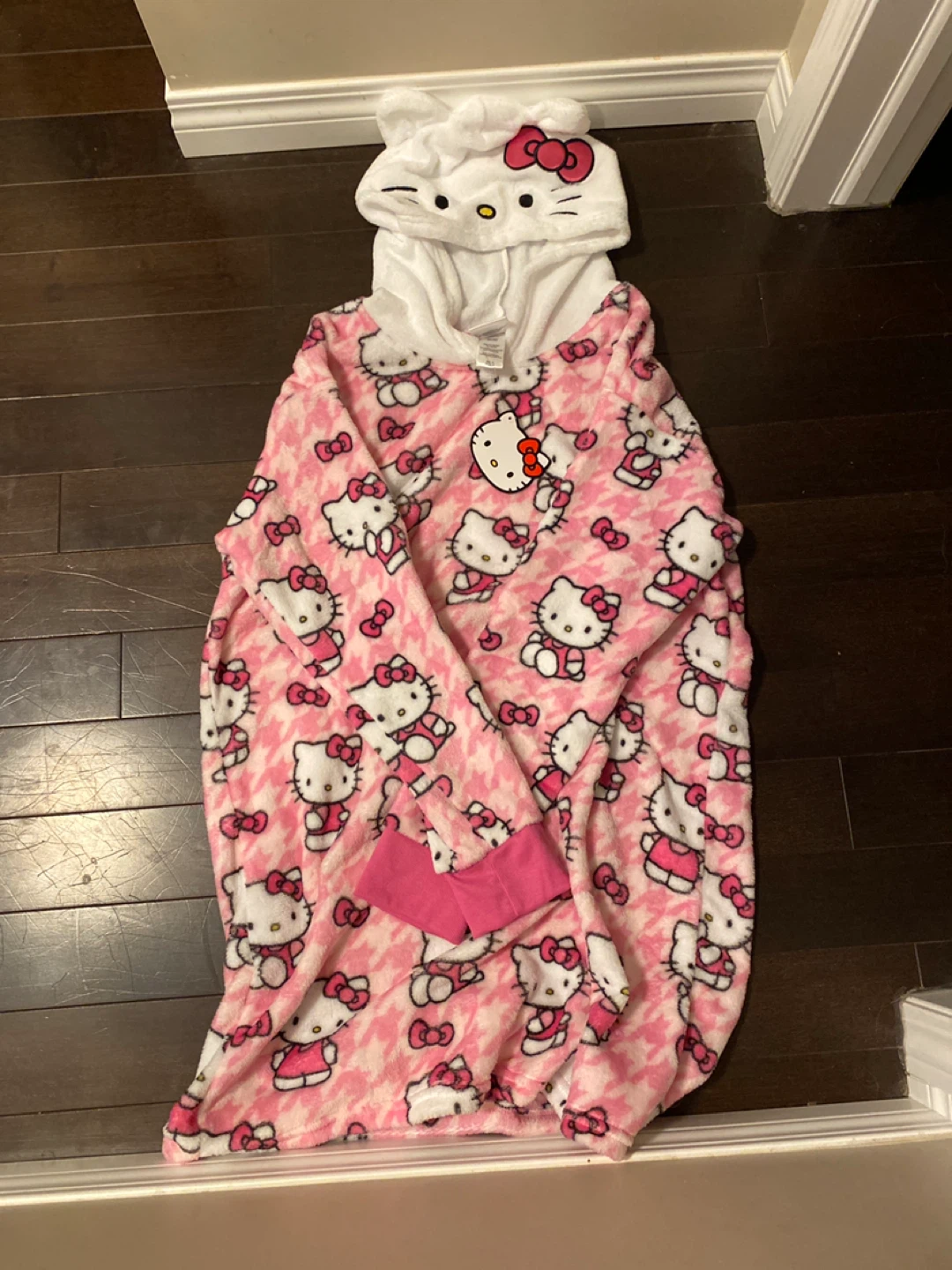 Hello Kitty Hooded Blanket Robe