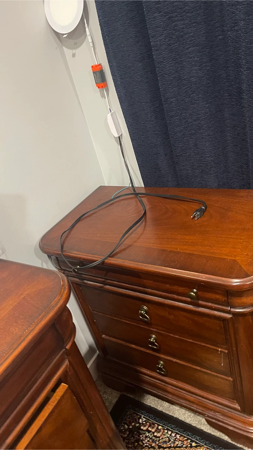 Bedroom Set - king - photo 2