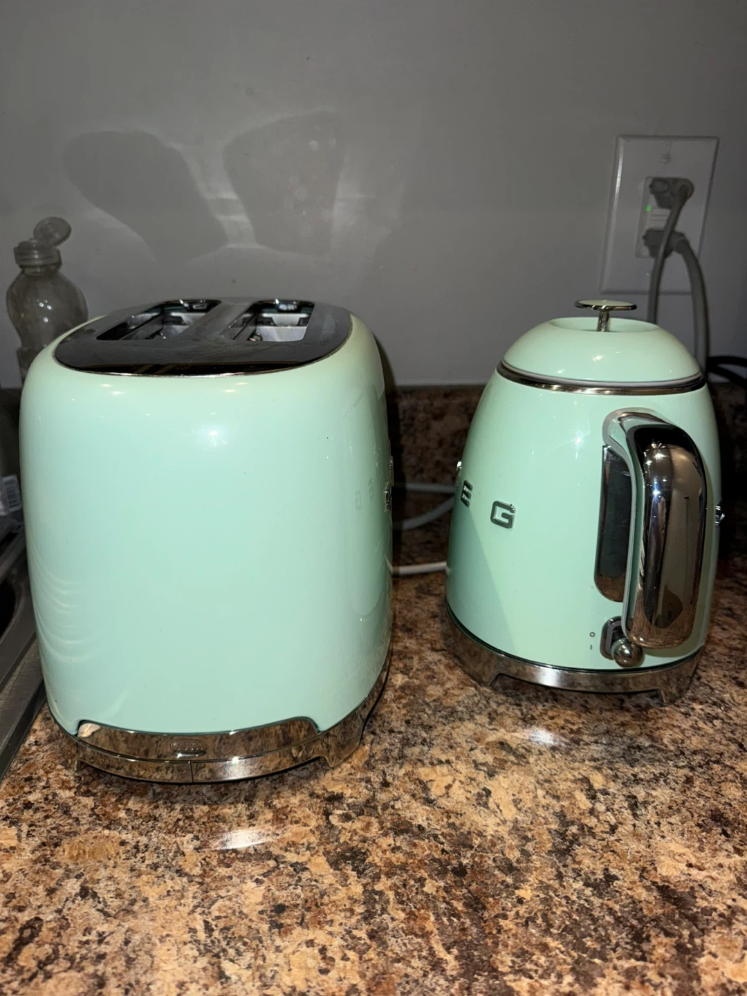 Smeg kettle and toaster - photo 2