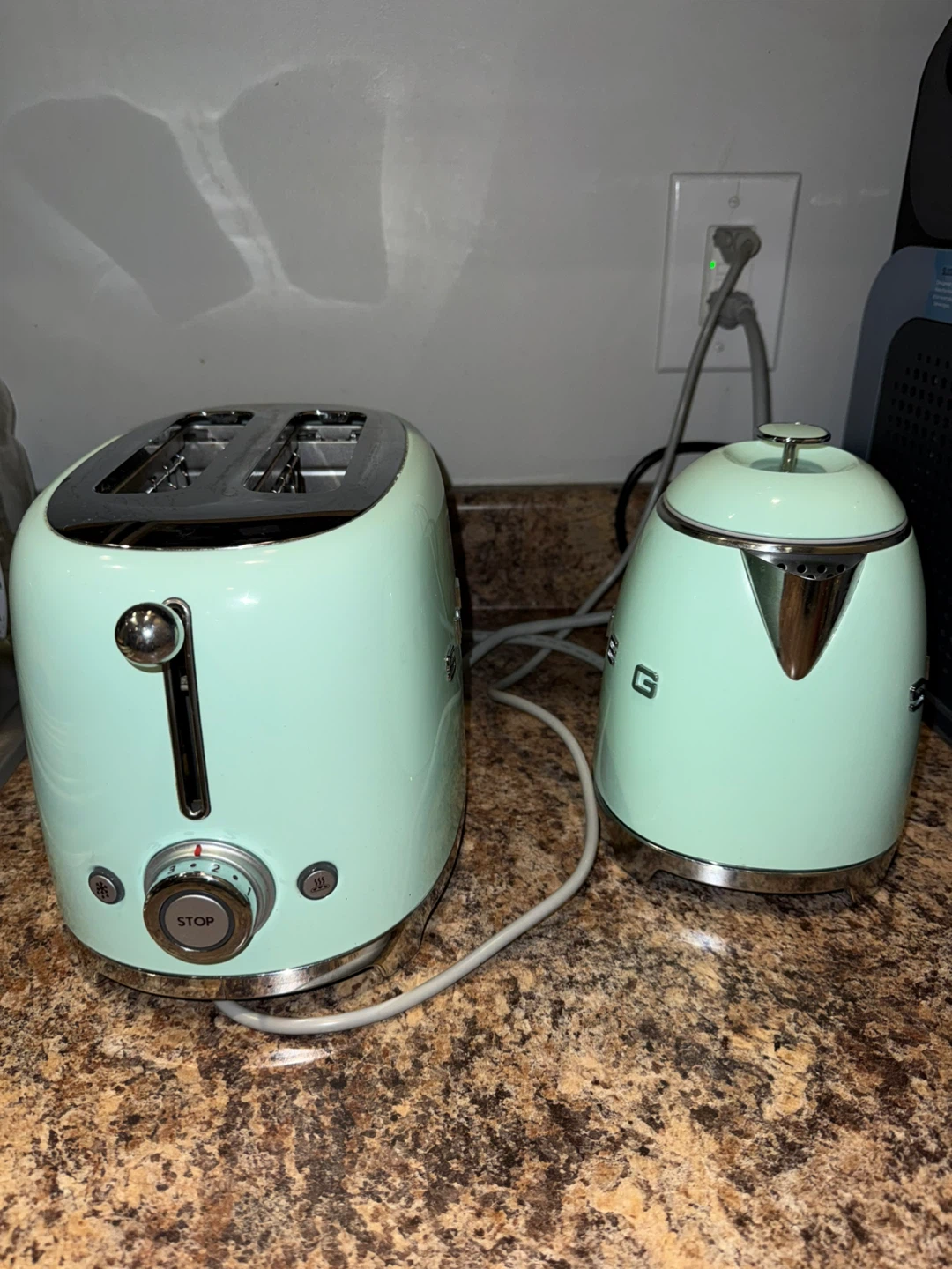 Smeg kettle and toaster - photo 4
