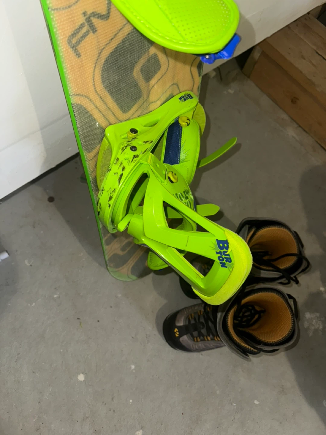 ThirtyTwo Snowboard Boots & Ride Snowboard - photo 3
