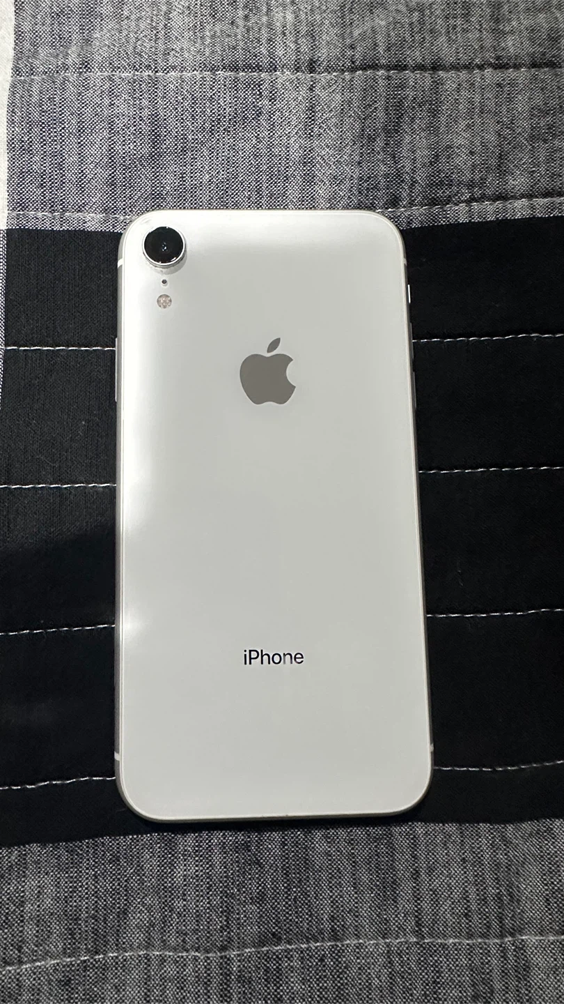 White iPhone XR 64GB Unlocked
