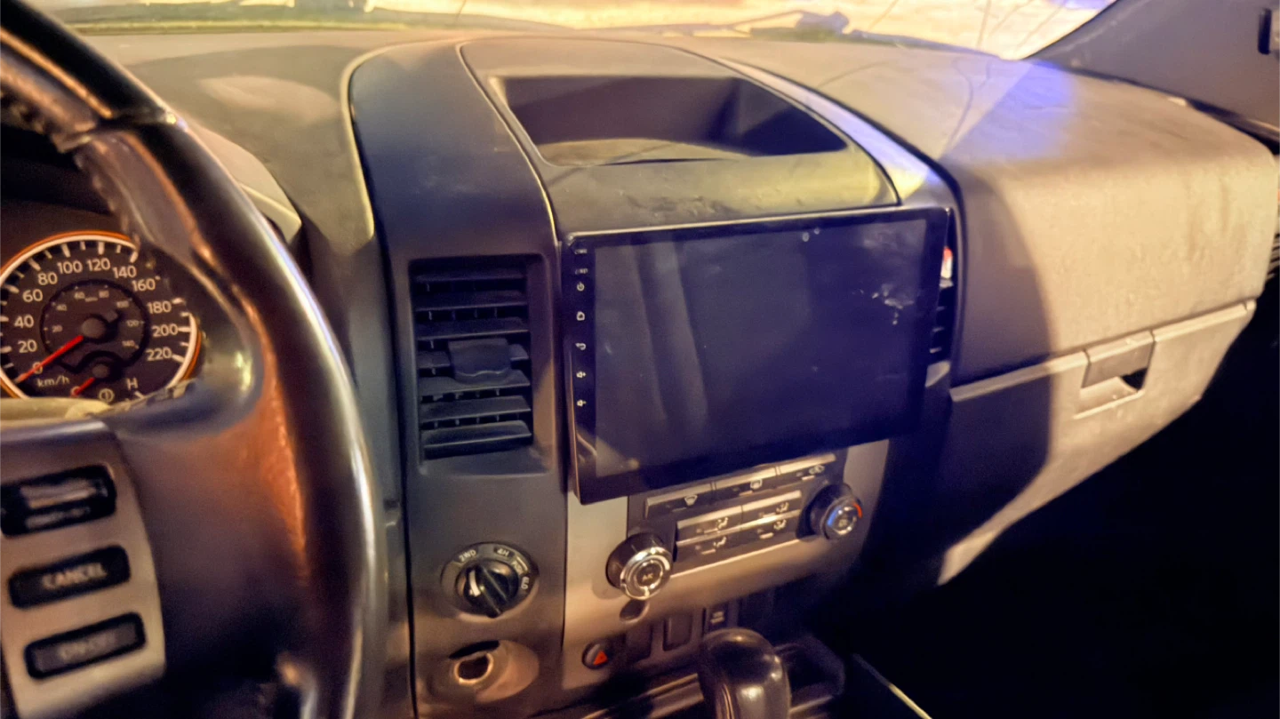 2008 Nissan Titan SE 4x4 – Strong & Reliable Truck - photo 4