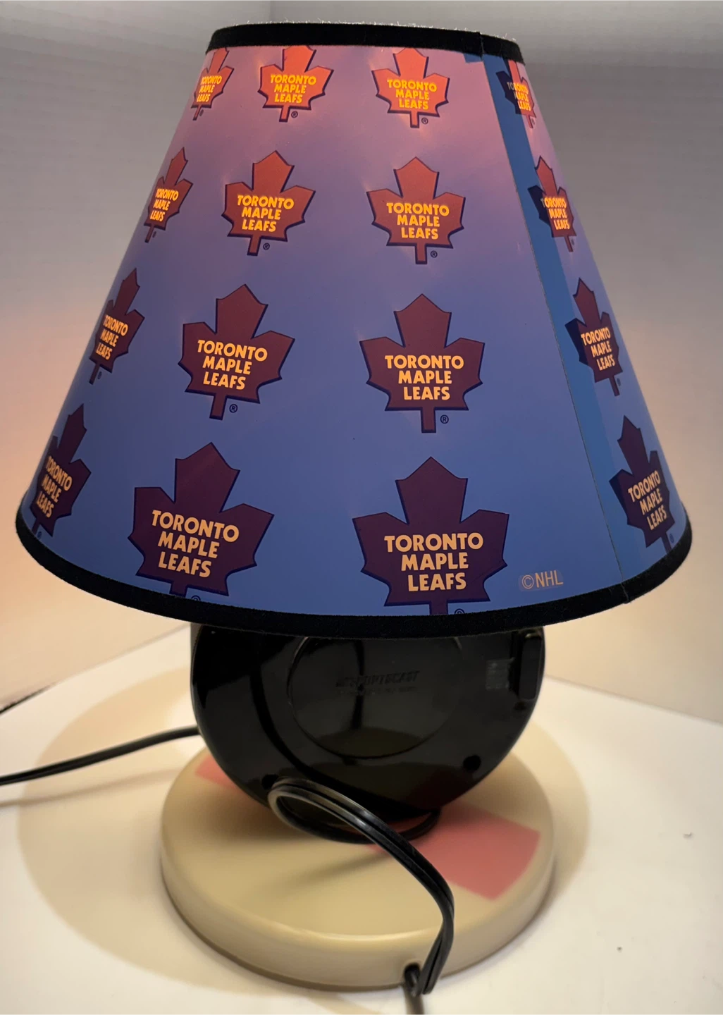 Vintage 1999 Toronto Maple Leafs NHL Table Lamp - photo 4