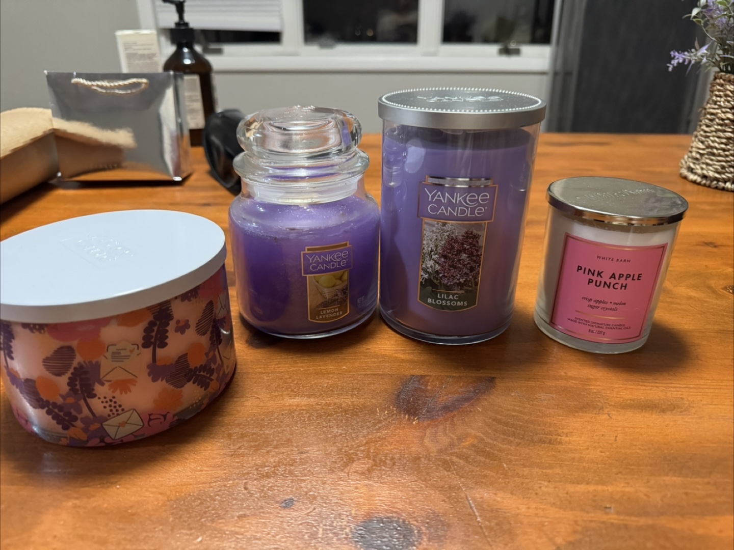 Yankee Candle & White Barn Candles