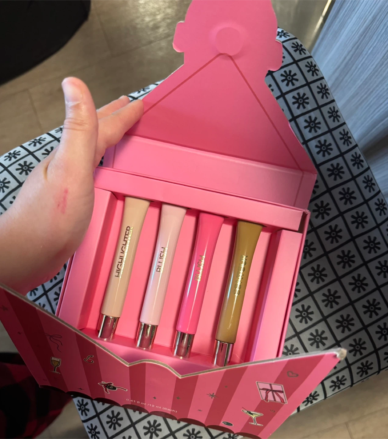 Complexion Kit - 4 Pieces - photo 3