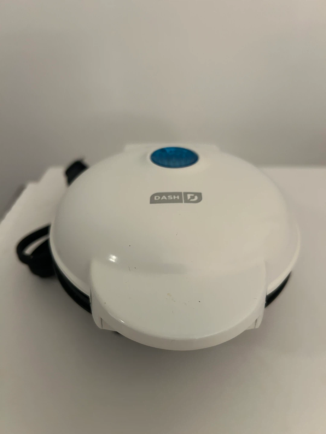 Dash Mini Waffle Maker - White