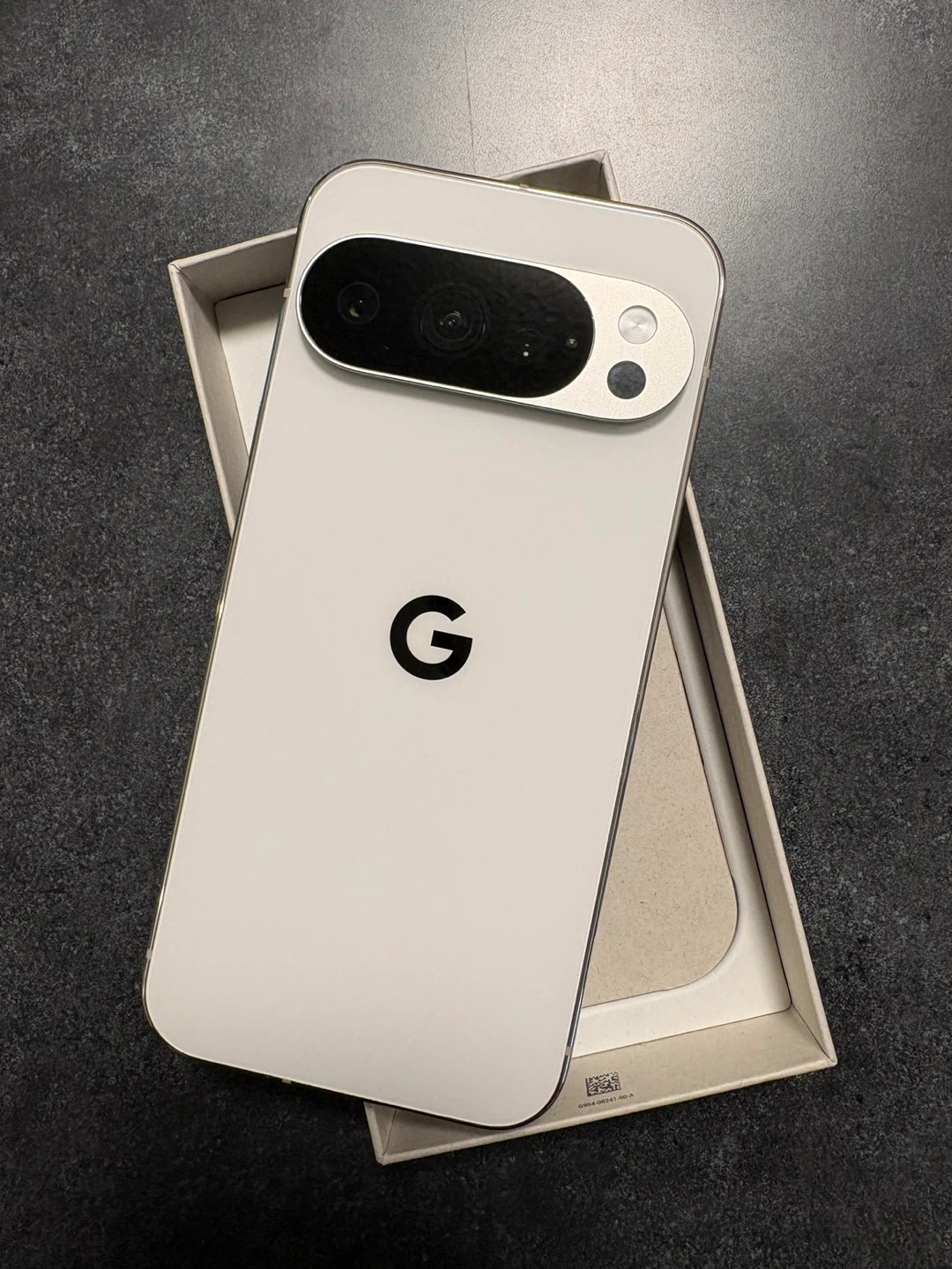 Pixel 10 PRO / 256GB / White