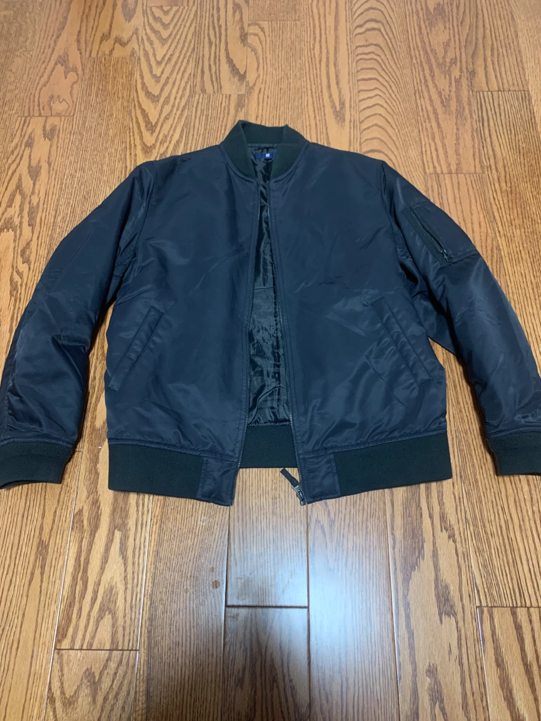 uniqlo bomber jacket