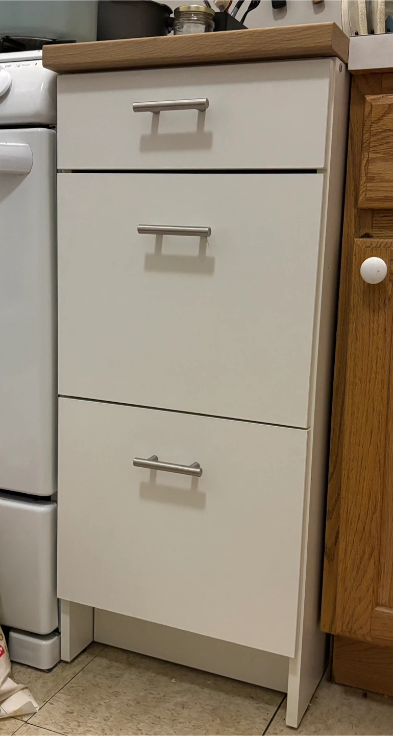 (KNOXHULT, IKEA) White 3-Drawer Cabinet
