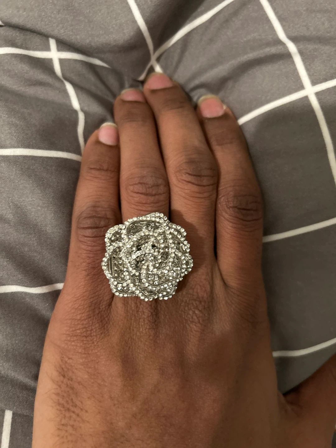 Rhinestone Floral Ring - photo 2