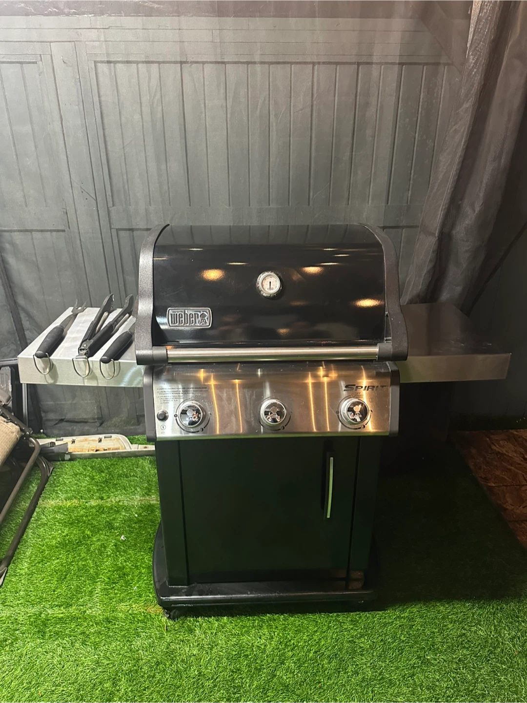 Weber Spirit Propane Gas Grill (FREE DELIVERY)