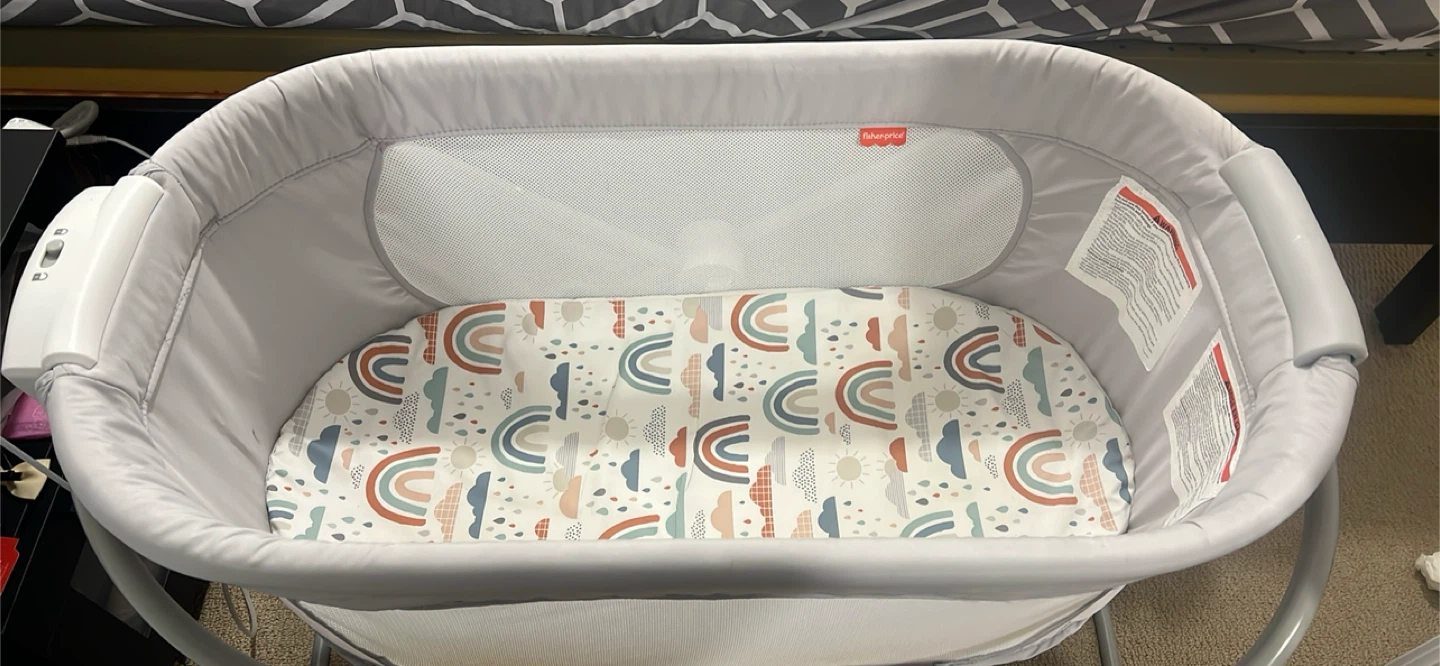 Fisher-Price Foldable Bassinet - photo 2