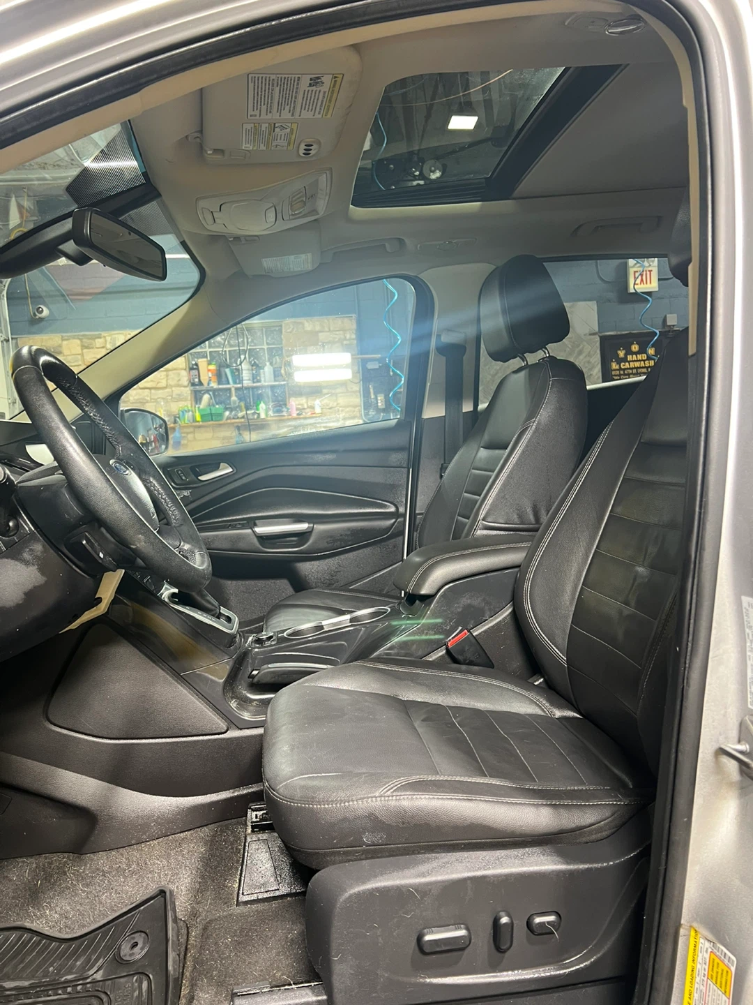2014 Ford Escape Silver SUV - photo 3