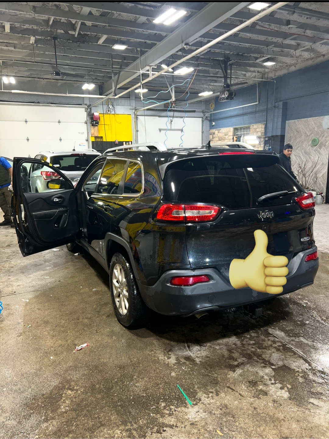 2015 Jeep Cherokee Latitude - photo 2