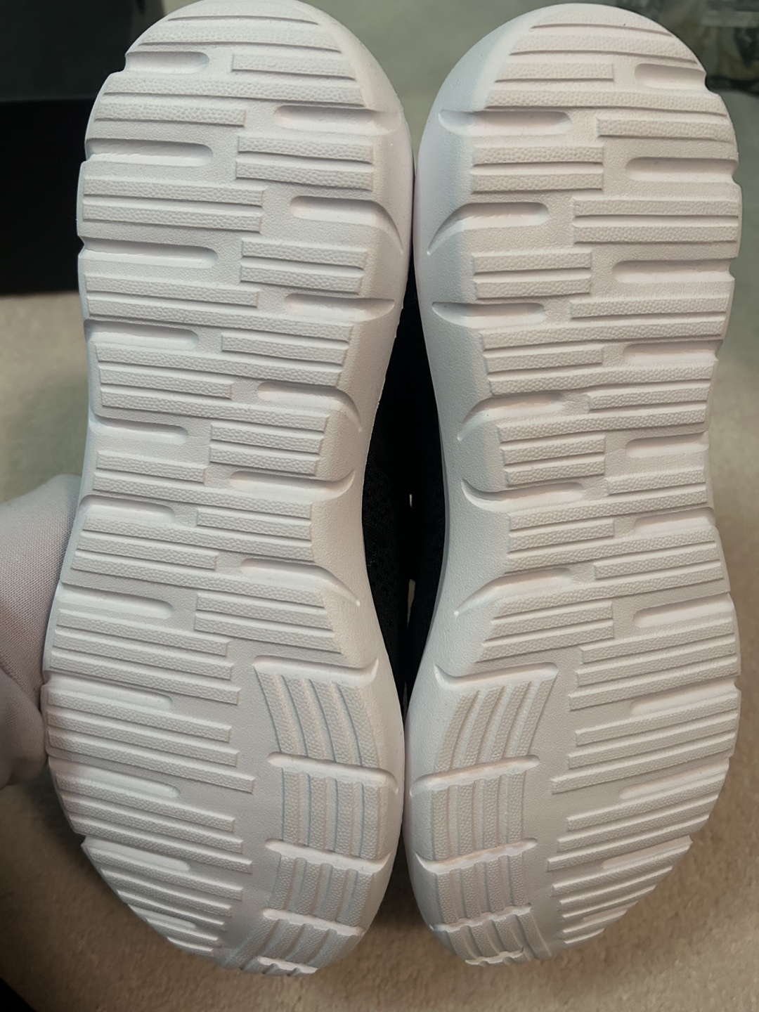 Women’s running shoes /Sneakers - Size 8.5 - photo 5