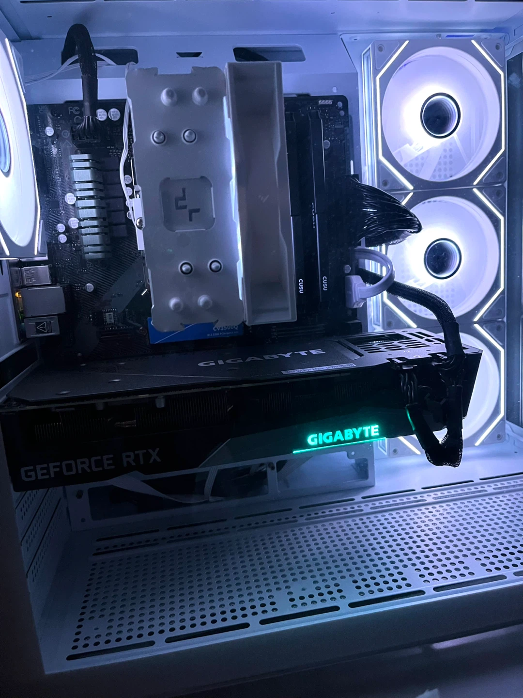Gigabyte GeForce RTX 3070 OC 3X Graphics Card - photo 2