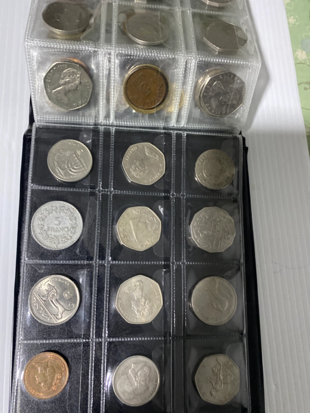 Vintage Coin Collection Album 300 old coins. - photo 5