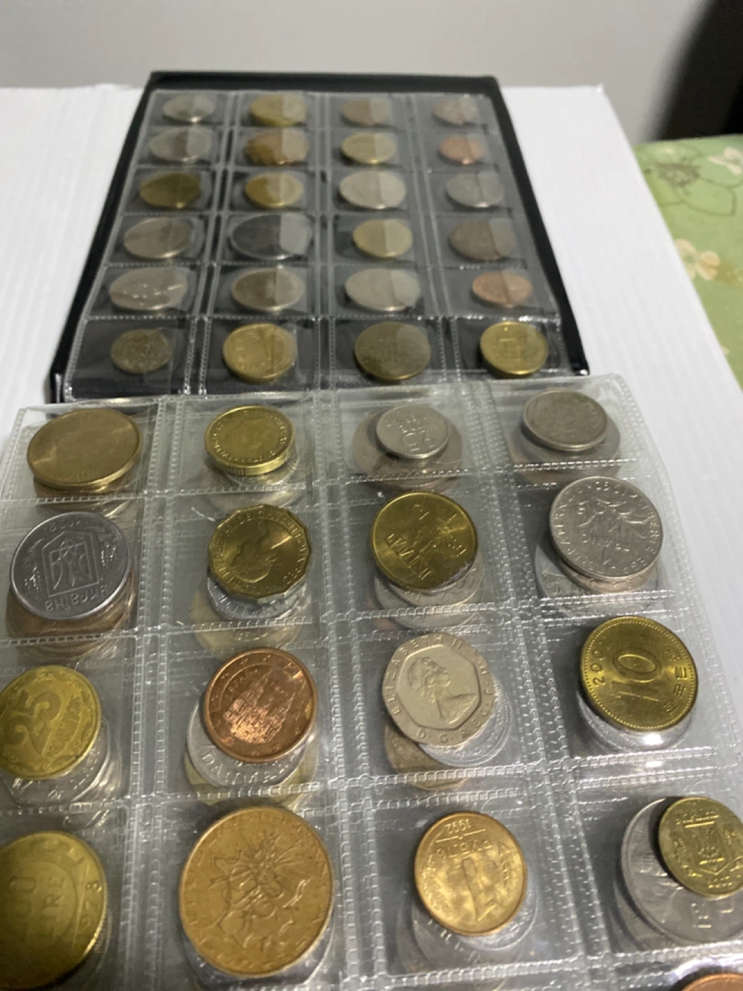 Vintage Coin Collection Album 300 old coins. - photo 4