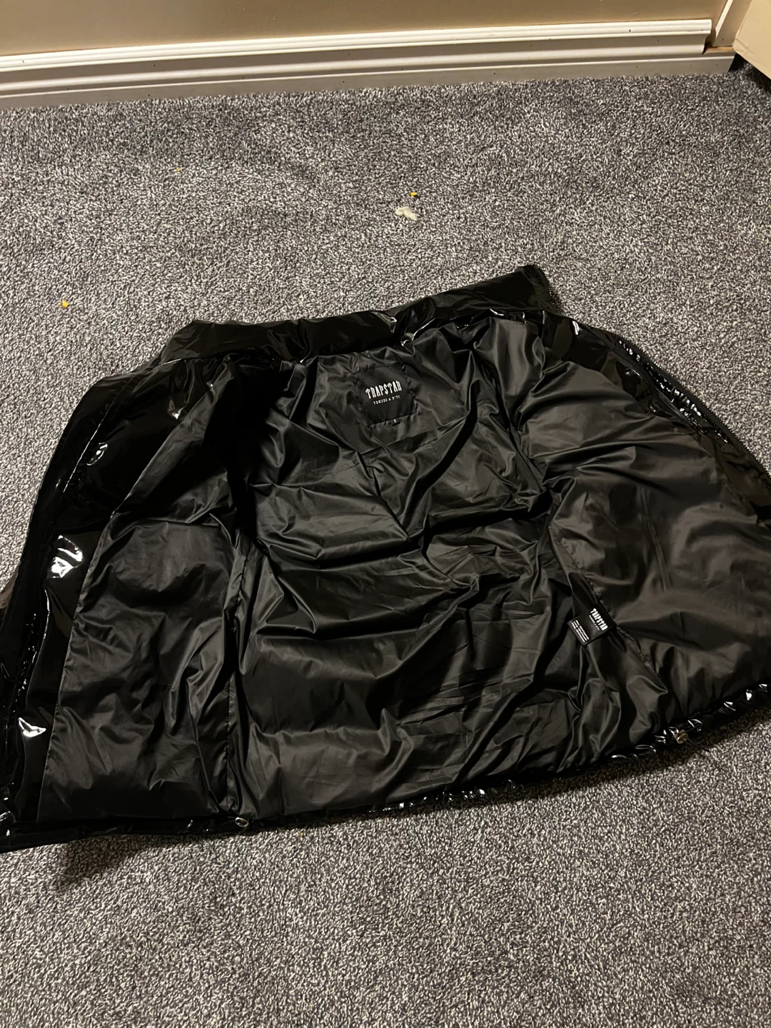 Trapstar Irongate Shiny Black Puffer Jacket - photo 5