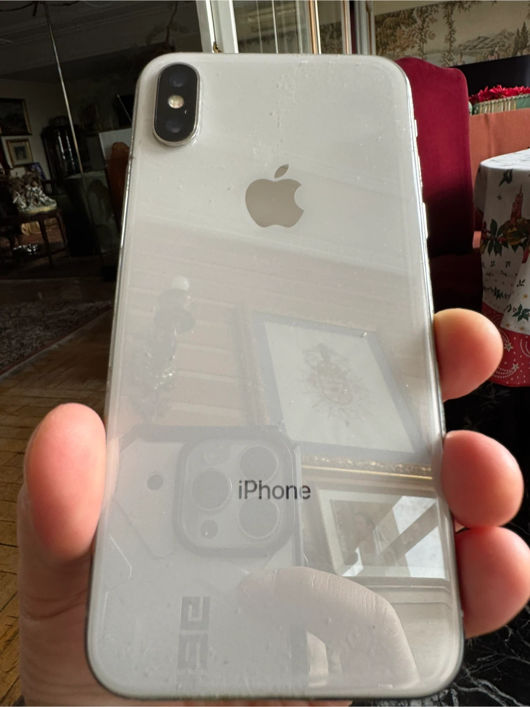 iPhone X 64GB Silver with UAG Case. Free shipping - photo 2