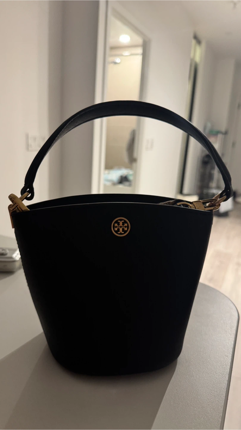 Tory Burch Black Pouch / Purse – Like New ✨