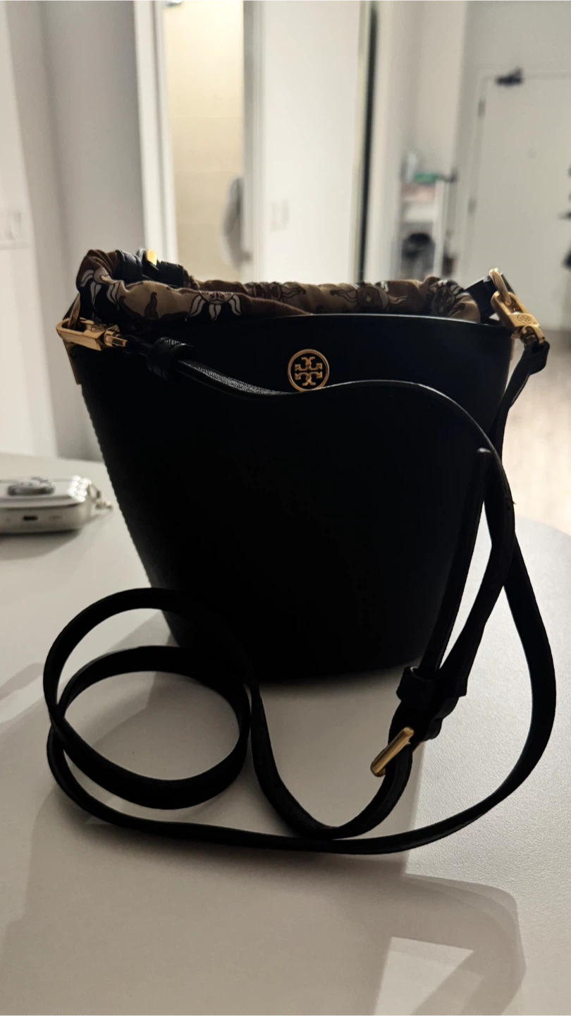 Tory Burch Black Pouch / Purse – Like New ✨ - photo 4