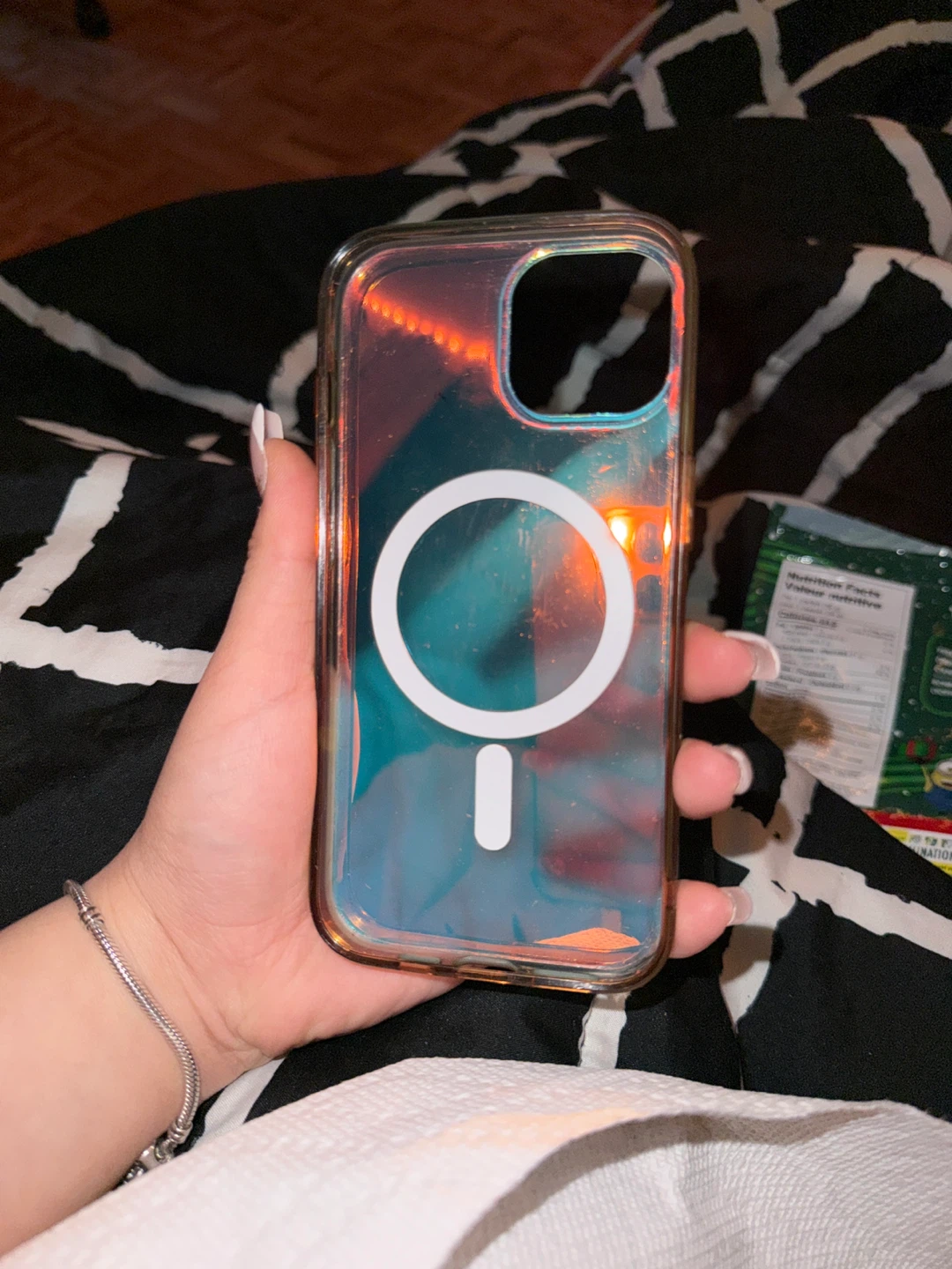 Iridescent iPhone 14 Case with MagSafe - photo 2