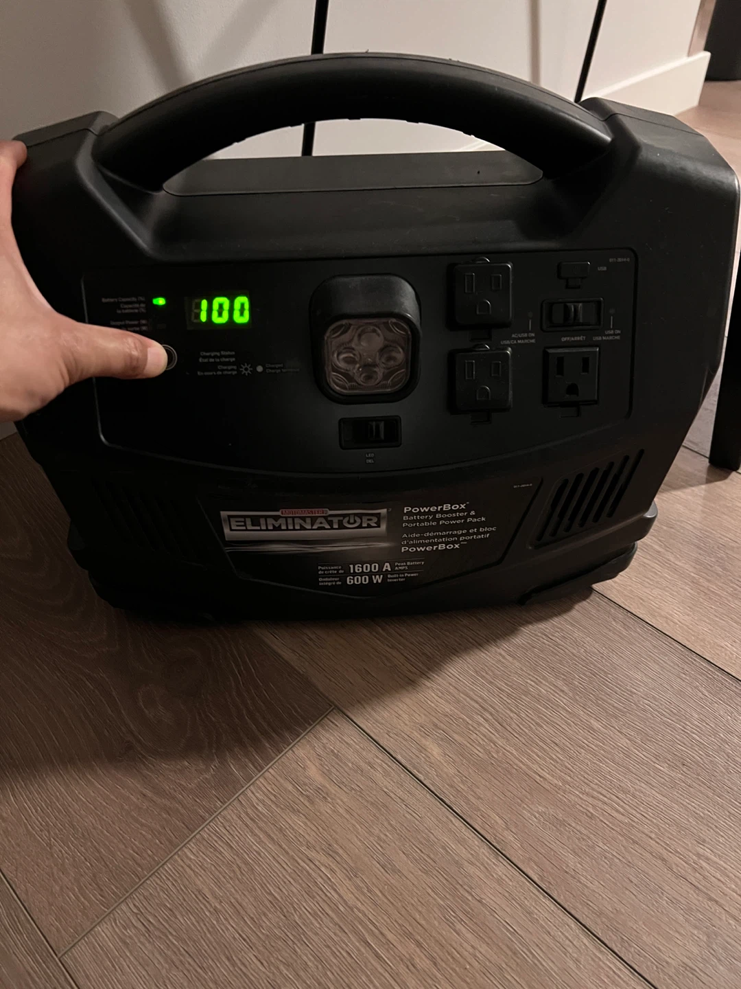 Eliminator Powerbox 1600A Jump Starter - photo 3