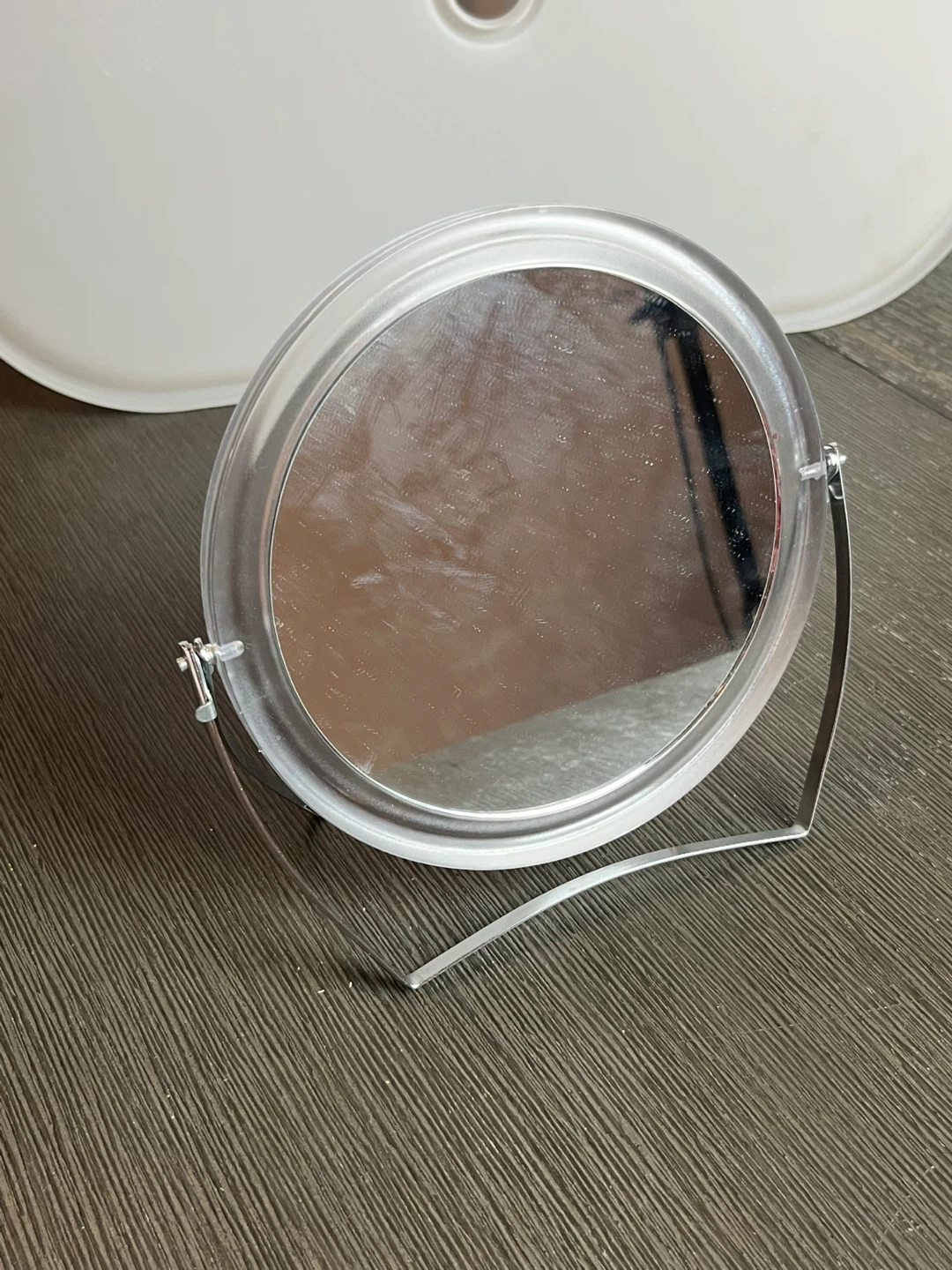 Round Vanity Mirror