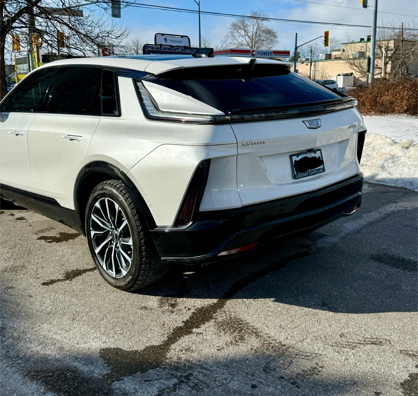 Cadillac Lyriq 600E4 - White - photo 2