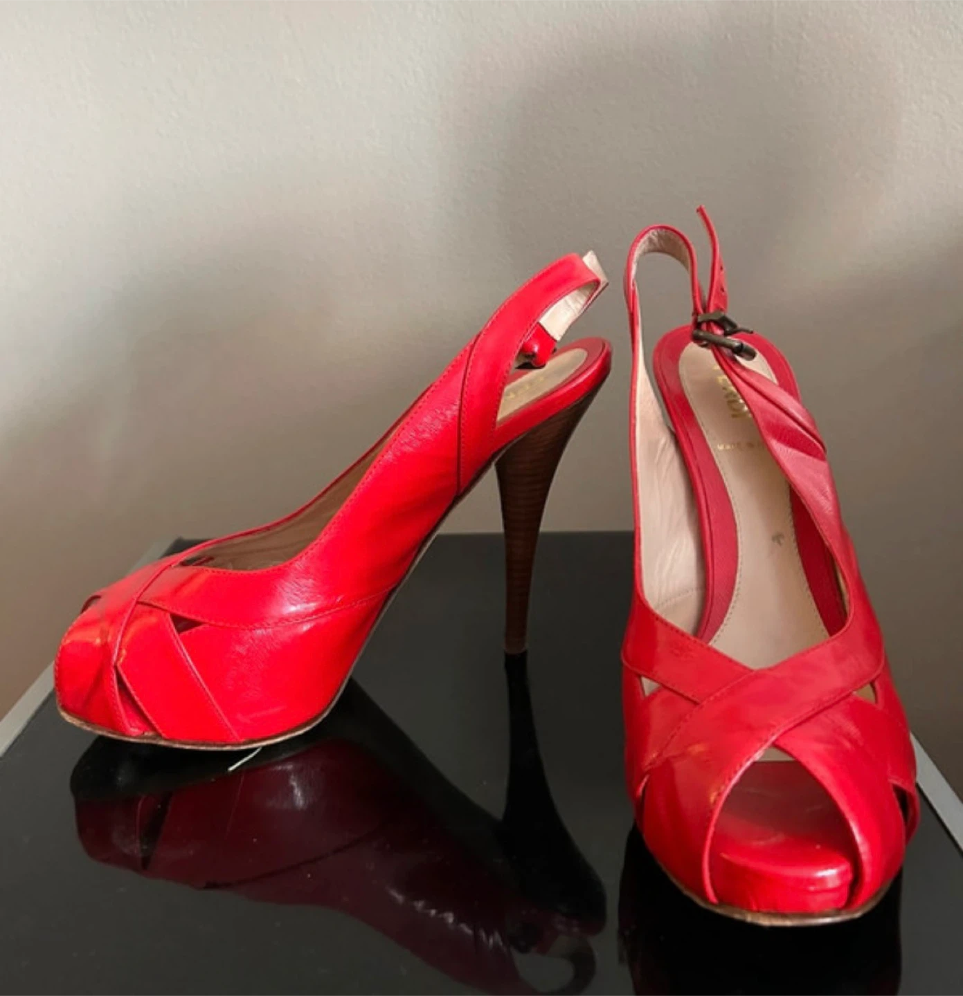 Fendi Red Leather Slingback Heels - photo 2