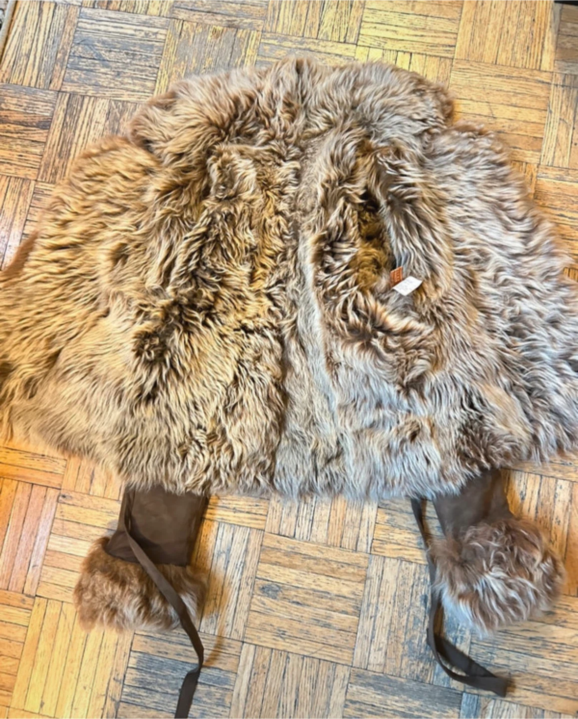 Alvarez Yalls Brown Fur Jacket - photo 4