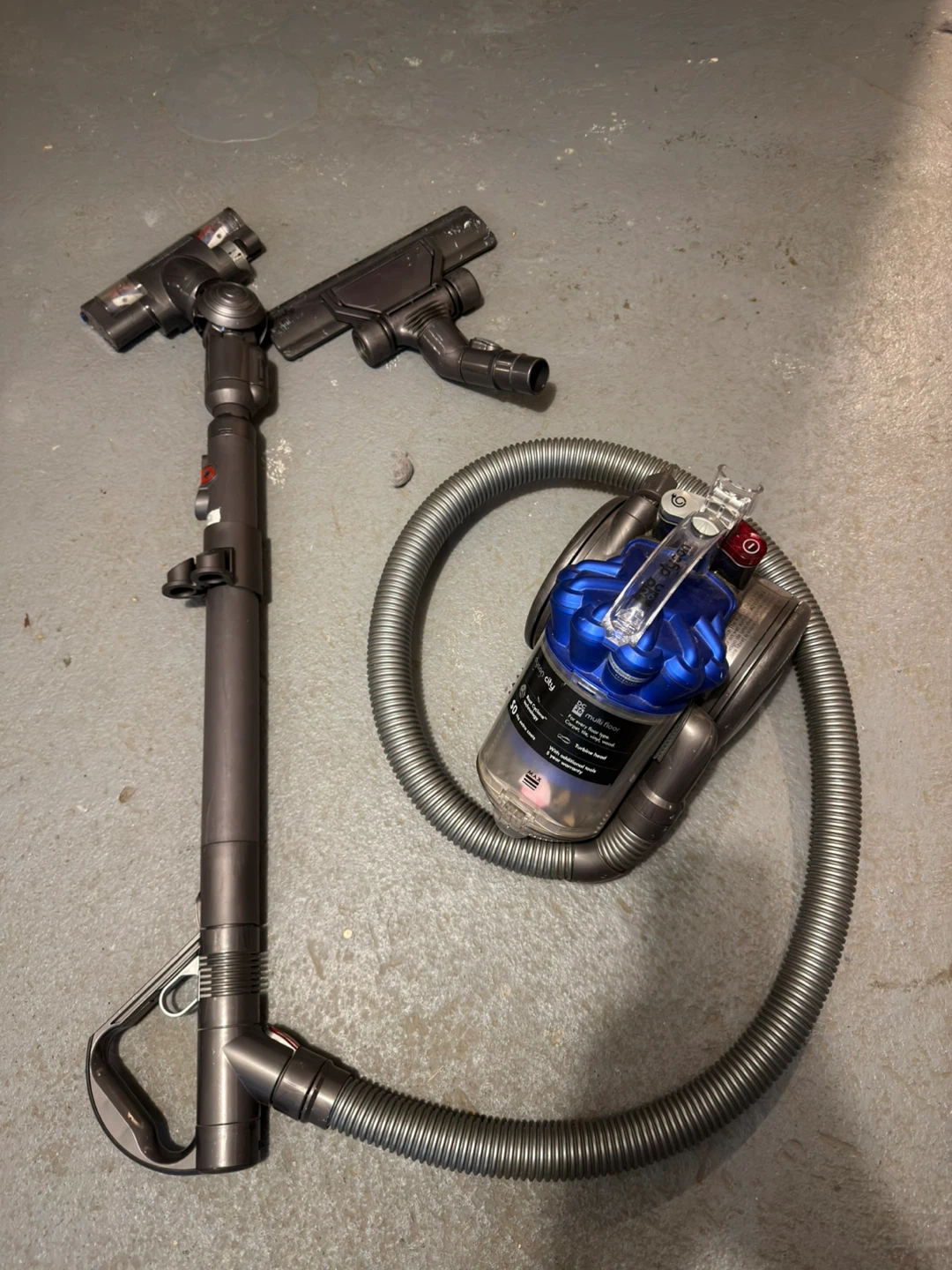 Dyson DC26 Vacuum Cleaner