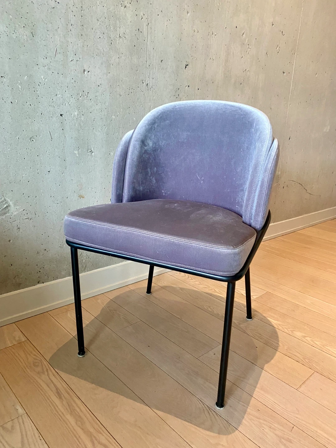 Rove Concepts Grey Velvet Accent Chair - photo 2