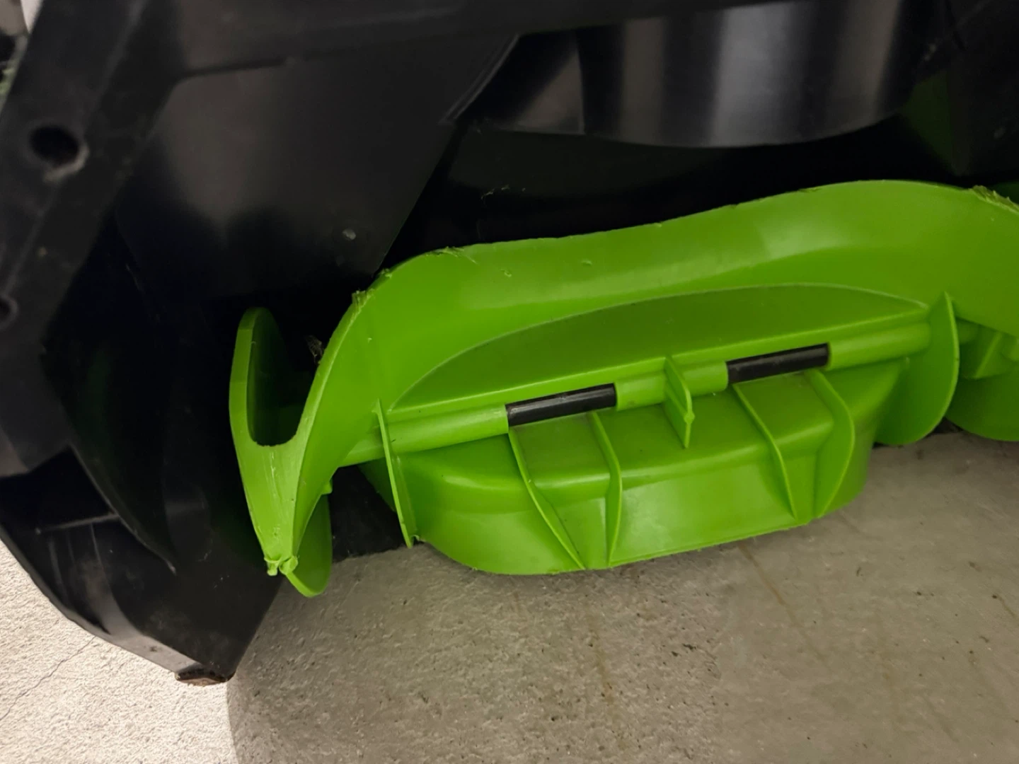 Greenworks Pro 80V 20-Inch Cordless Snow Blower - photo 3