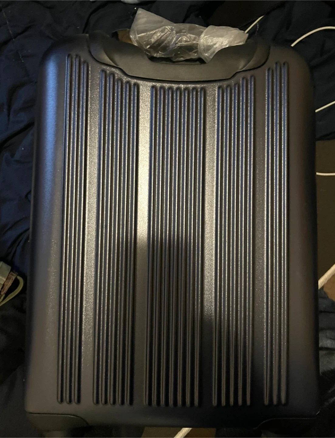 Swiss Gear Black Carry-On Suitcase - photo 3