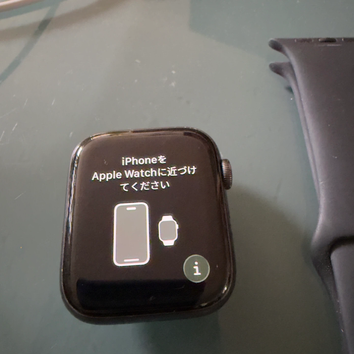 Apple Watch 6 Space grey with Charger and Band
