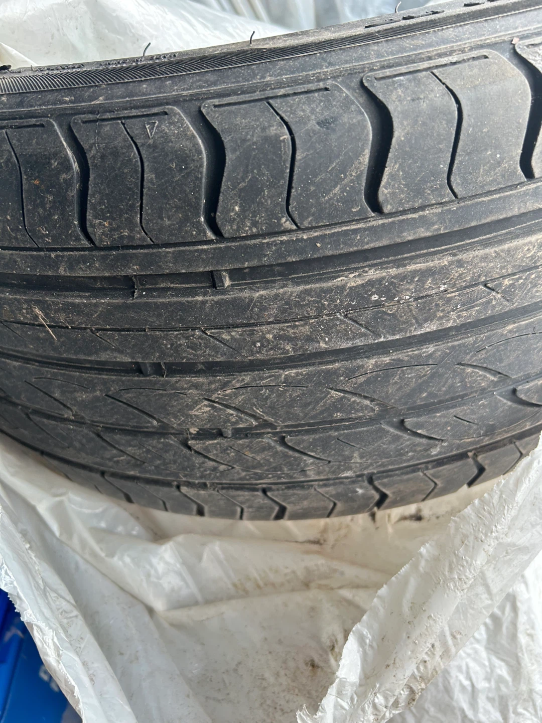 Tires - photo 3