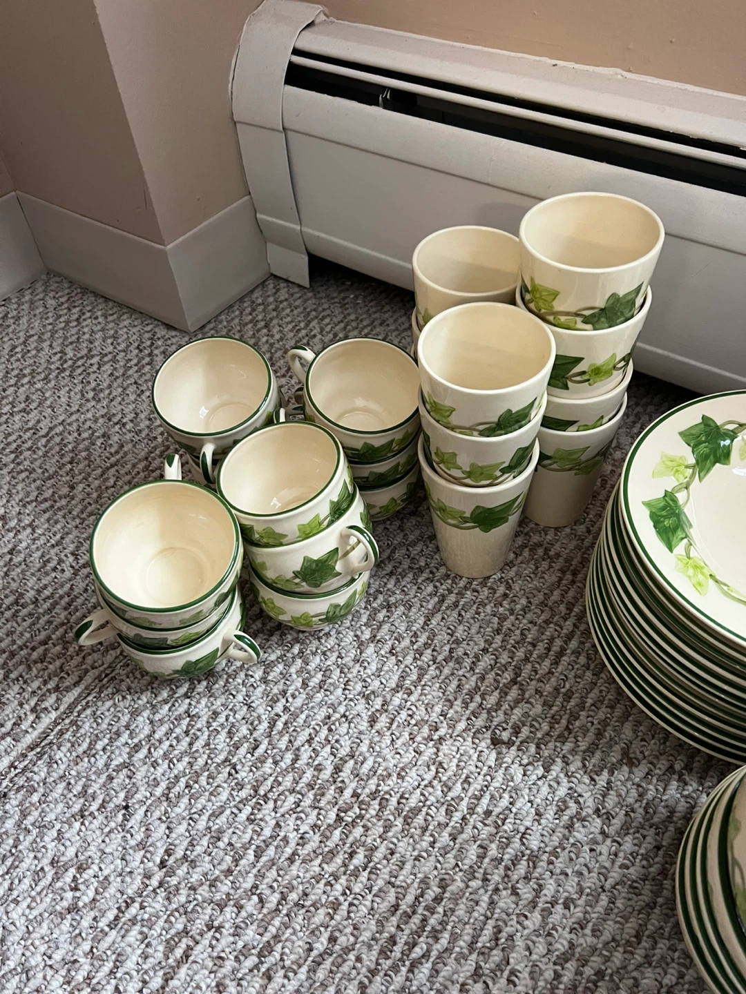 Vintage Franciscan  Dinnerware Set - photo 5