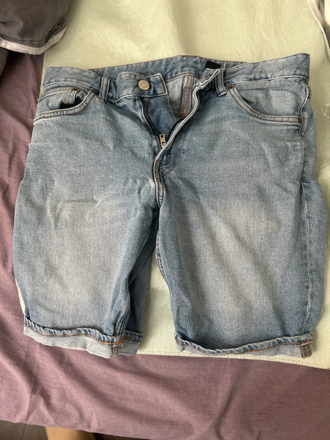 &Denim Slim Fit Denim Shorts - Size 32