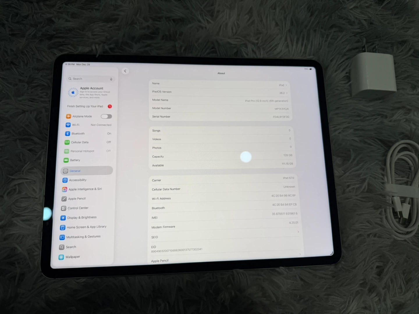 Apple iPad Pro 12.9-inch (6th Gen) 128GB - Silver - photo 2