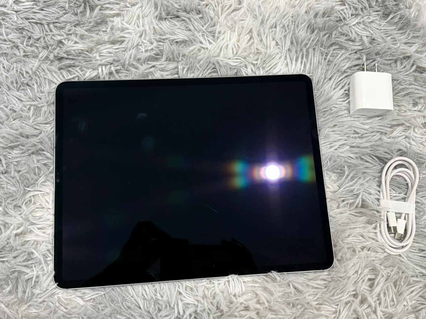 Apple iPad Pro 12.9-inch (6th Gen) 128GB - Silver