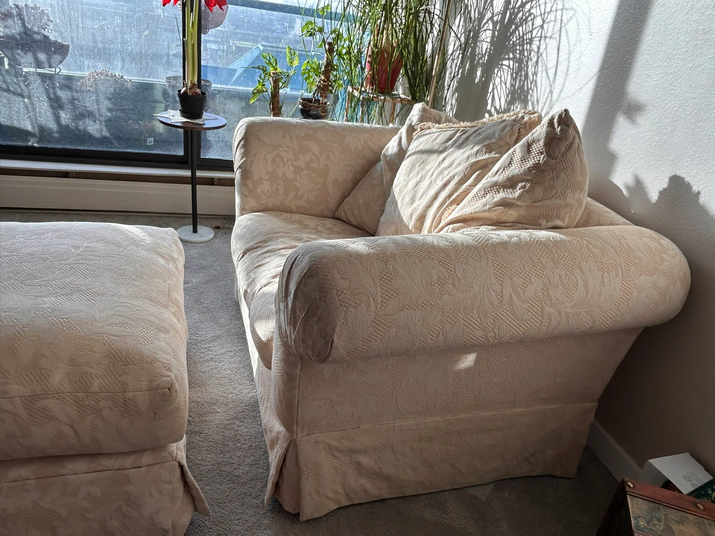 Cream armchair and Ottoman Set - photo 2