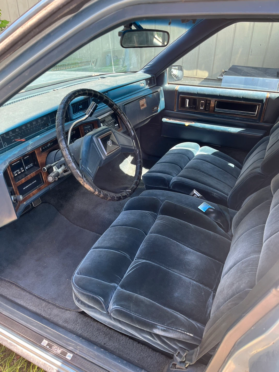 1986 Cadillac Sedan DeVille - photo 2