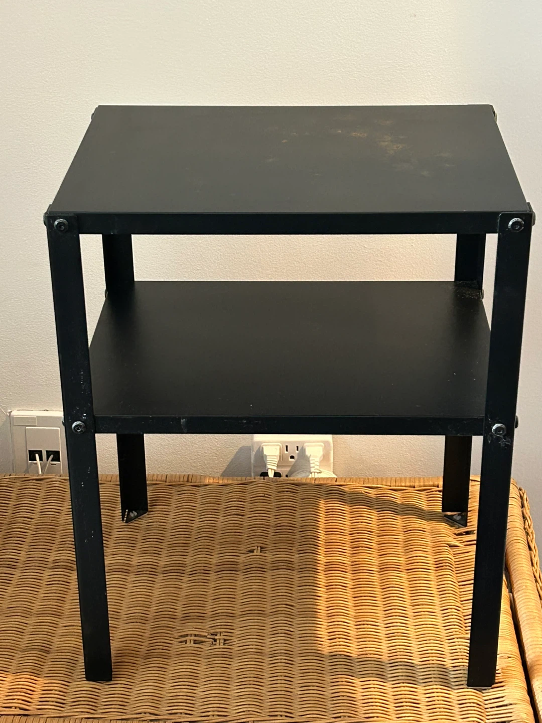 IKEA KNARREVIK Black Metal Side Table