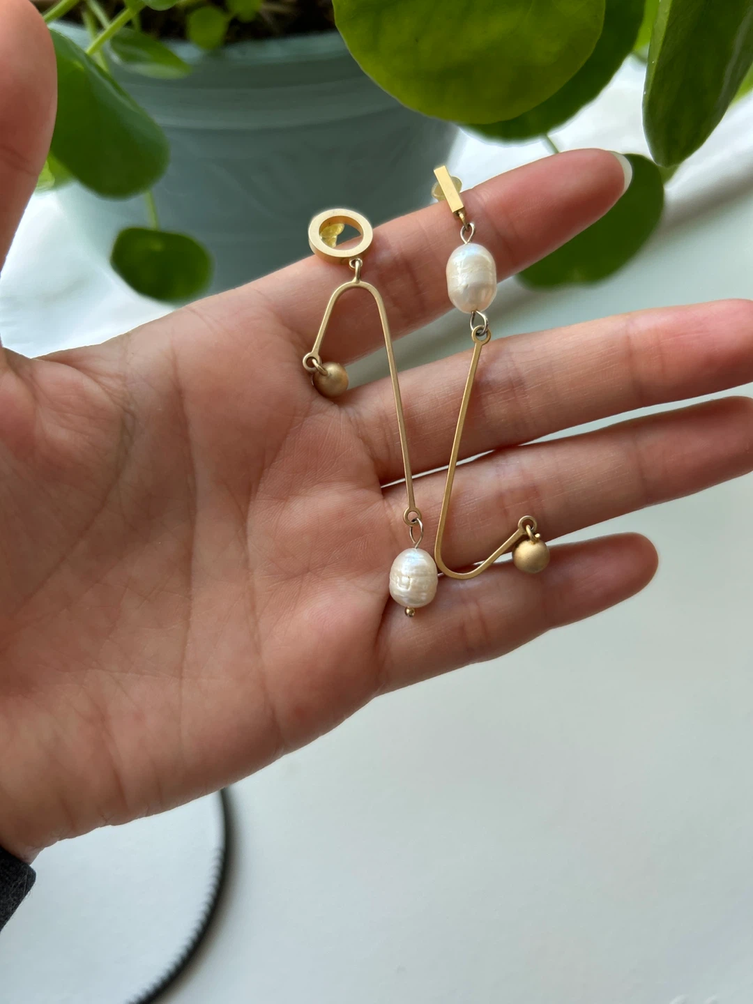 Pearl Drop Earrings - Gold Tone - photo 2