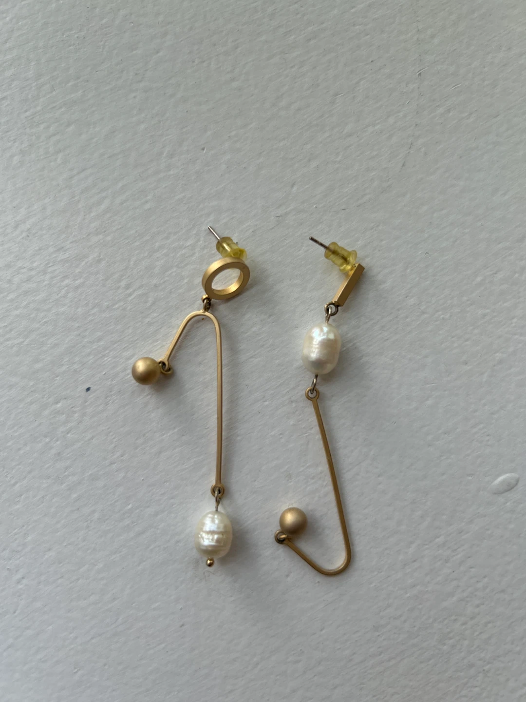 Pearl Drop Earrings - Gold Tone