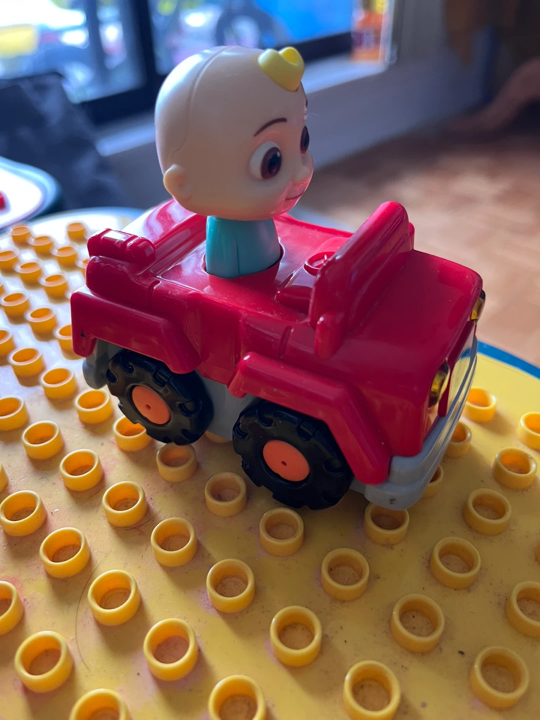 cocomelon treetop set with musical car - photo 3